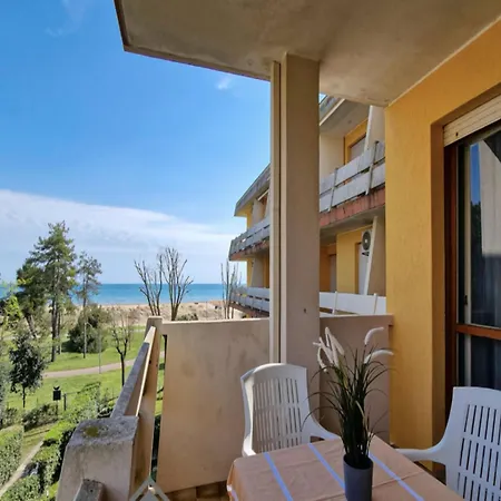 Lovely Flat Next To Lido Dei Pini-beahost Apartamento *